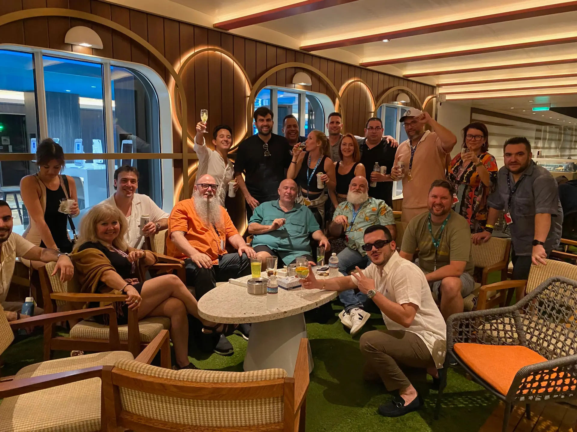 The Blind Label Cigar Community — Good Cigars. Great People. Better Together.