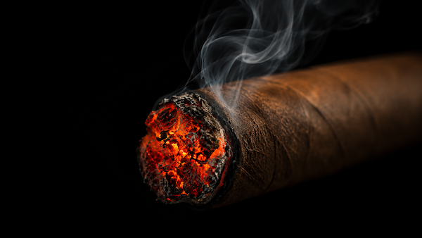 How to Light a Cigar the Right Way